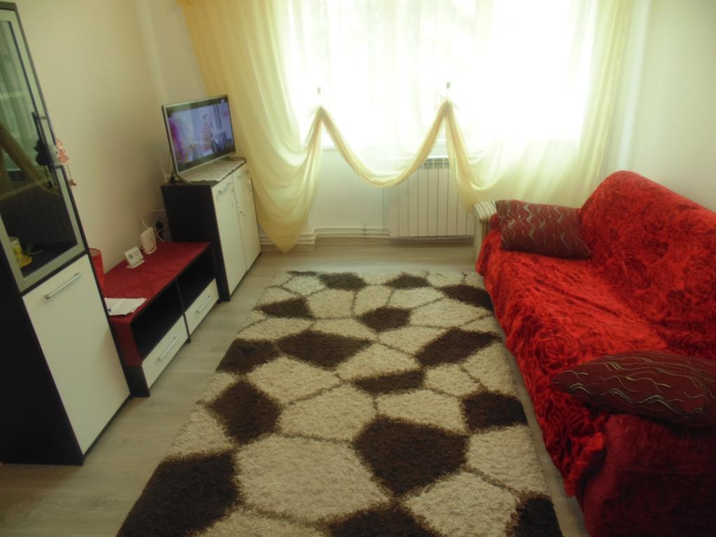Lary Apartament Szucsáva Kültér fotó